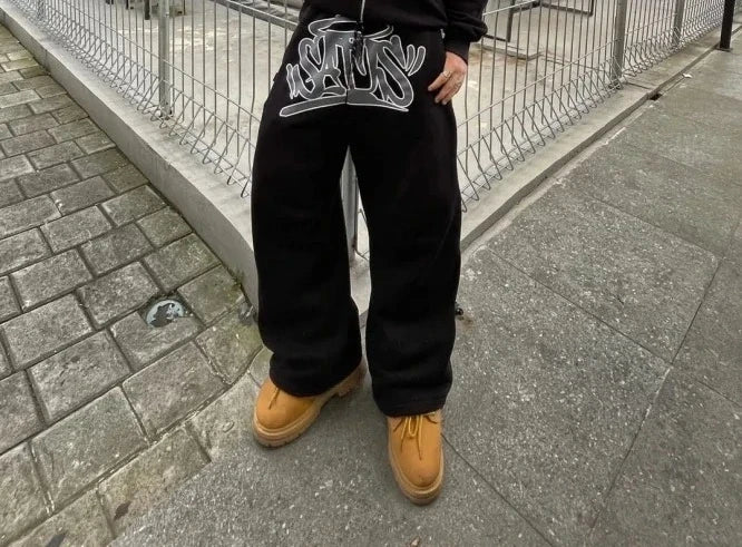 Graffiti Streetwear Jogginganzug – Oversized Set für Damen & Herren