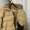 Burberry Daunenjacke mit Kapuze