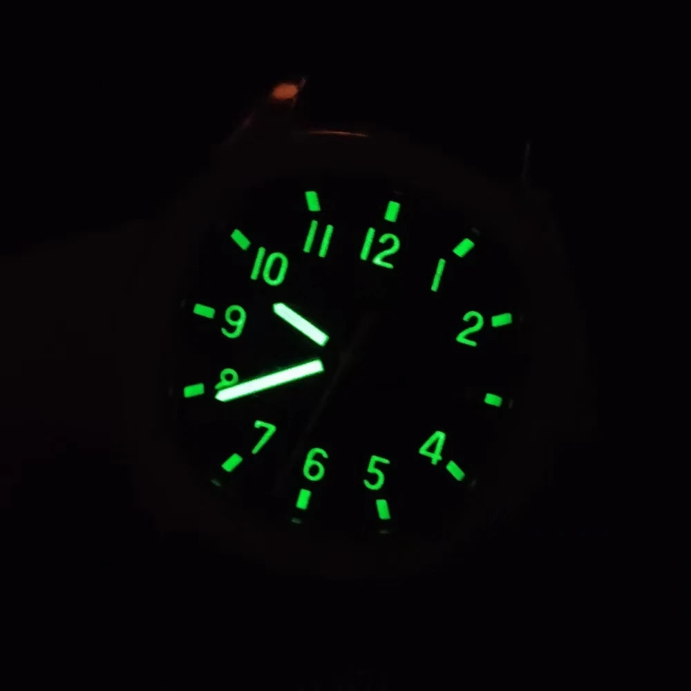 Herrenarmbanduhr Mit Silikonarmband – Sportlich & Elegant