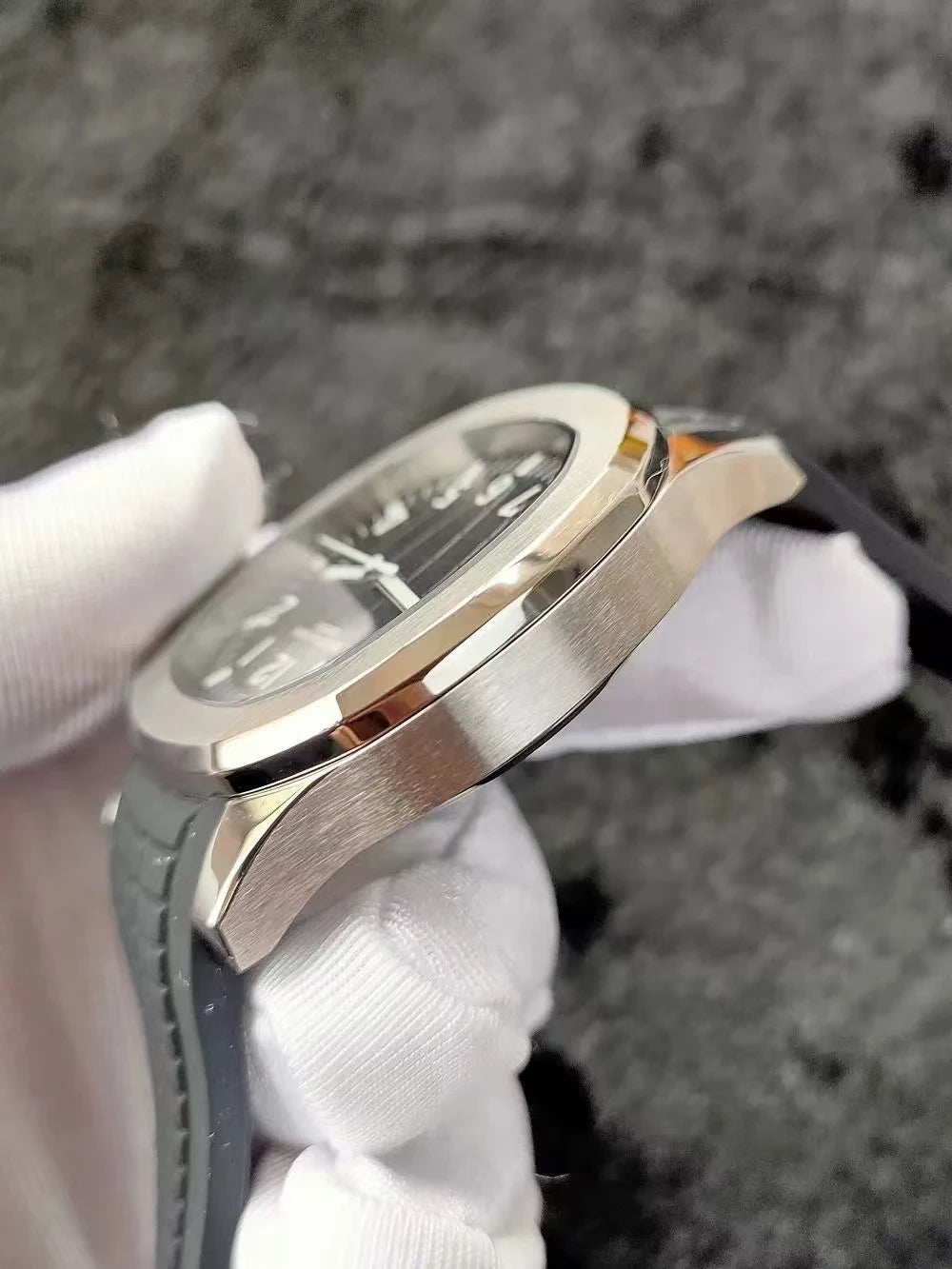 Herrenarmbanduhr Mit Silikonarmband – Sportlich & Elegant